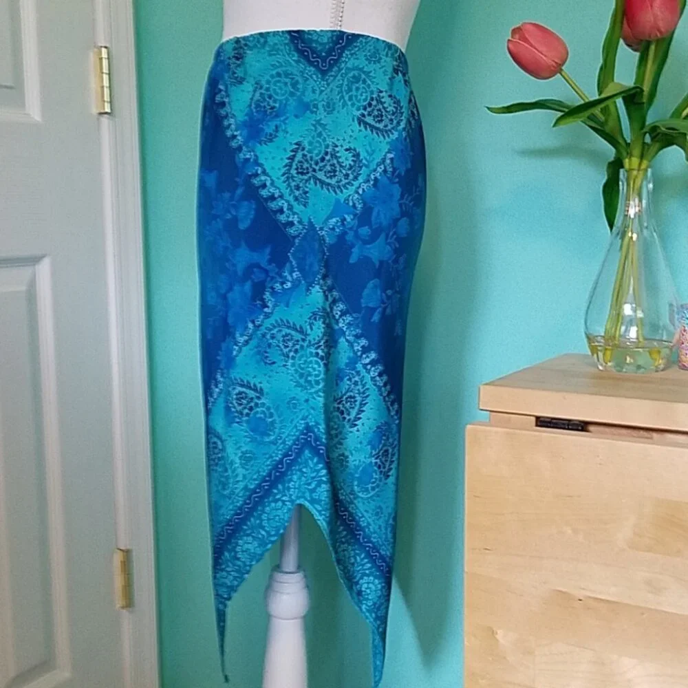 Skirt - Picture 3 of 5